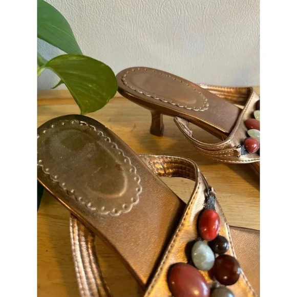 Women’s size 9 stone Heeled  Sandals - Picture 3 of 9